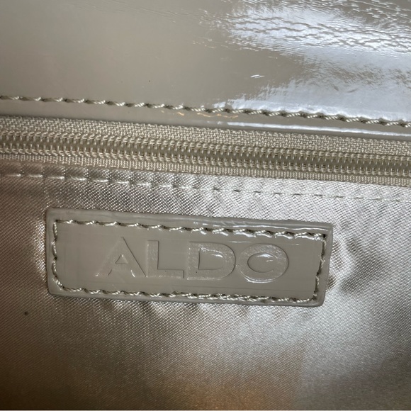 ALDO metallic crossbody/clutch Gold 11" X 4 1/2" - Picture 5 of 7